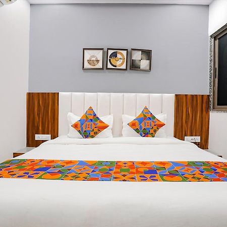Fabhotel Magnus Surate Extérieur photo