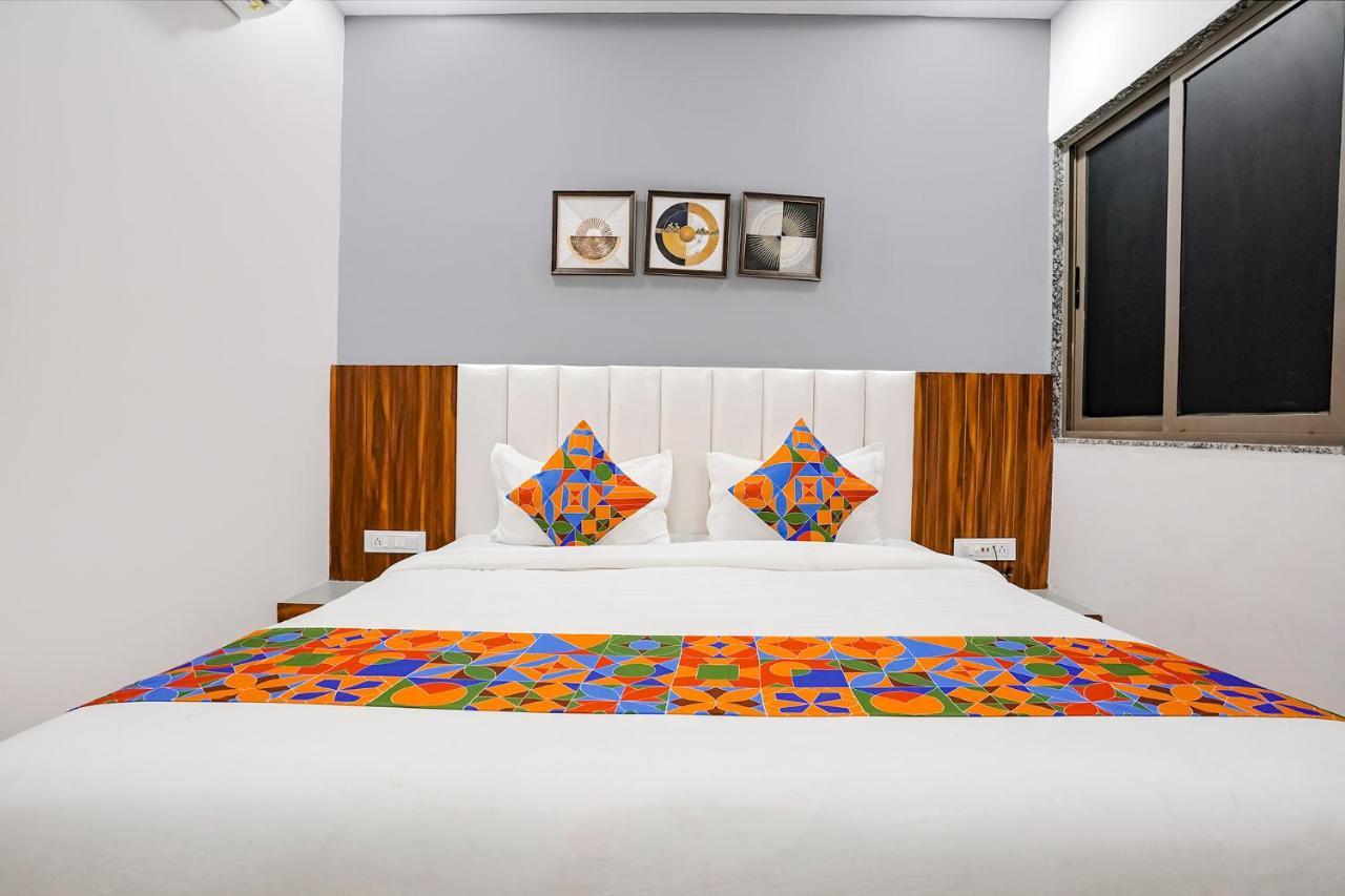 Fabhotel Magnus Surate Extérieur photo