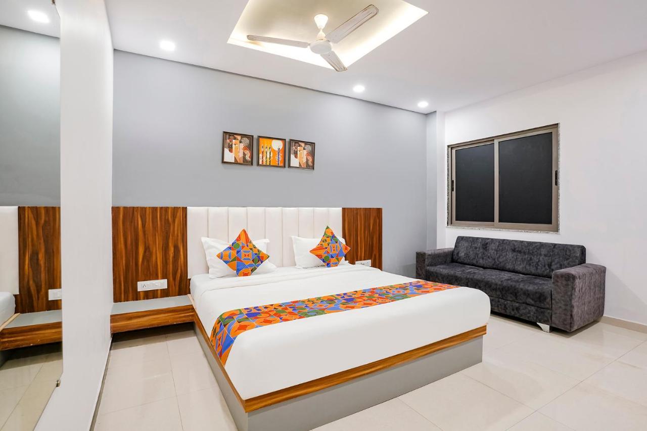 Fabhotel Magnus Surate Extérieur photo