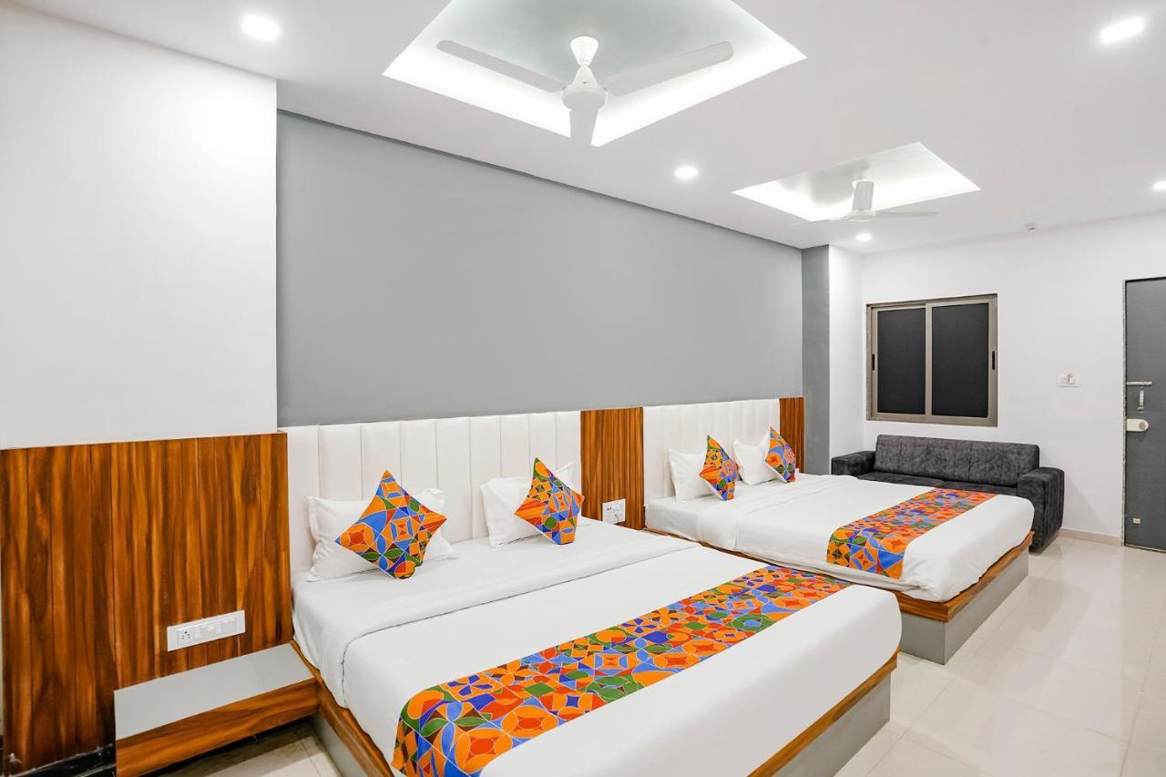 Fabhotel Magnus Surate Extérieur photo